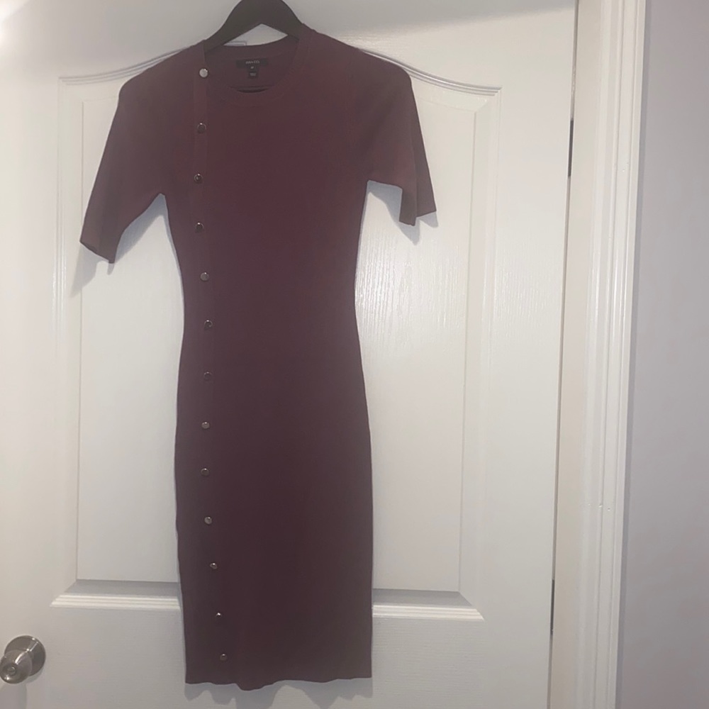 Fitted elegant knit RW & CO dress - size small